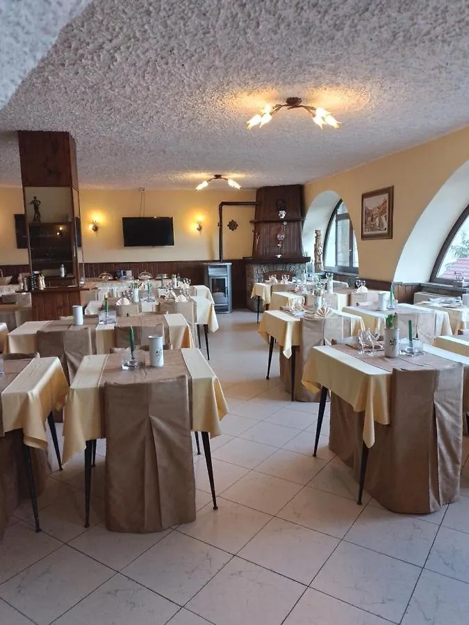 Hotel Ristorante Miravalle Teglio 3*,