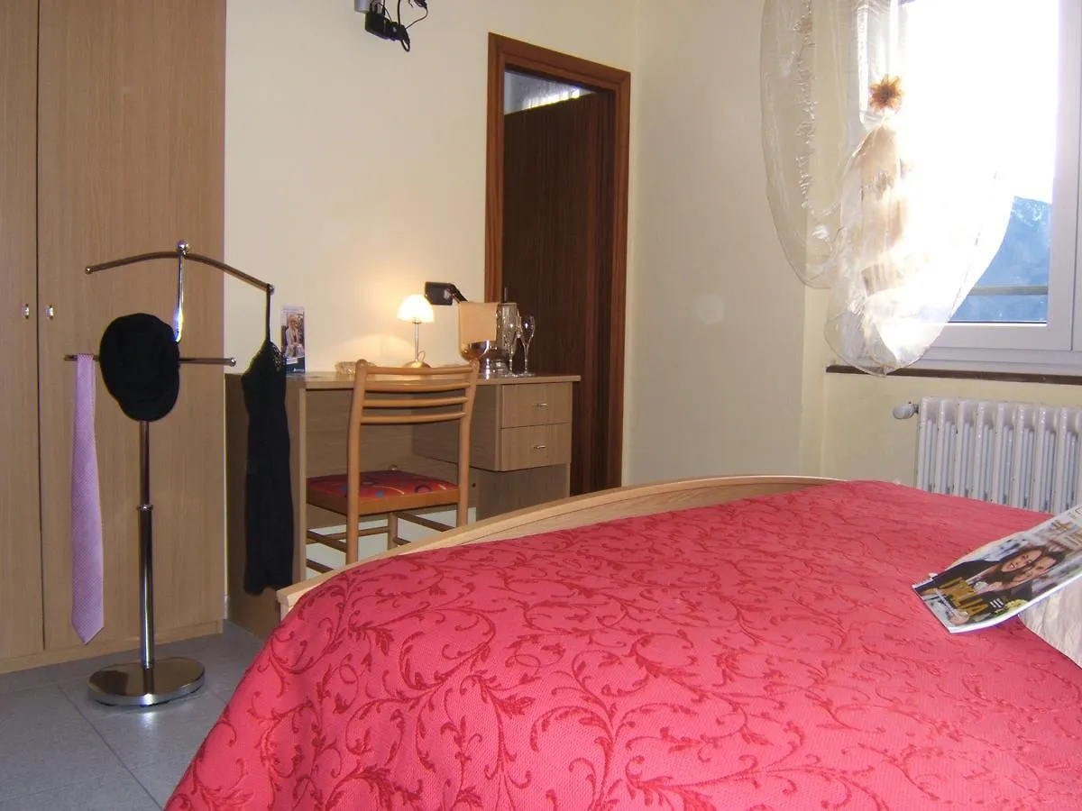 Hotel Ristorante Miravalle Teglio 3*,  Italy